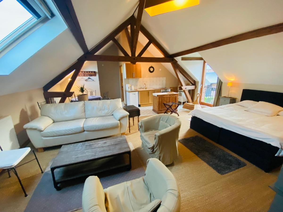 Ferme De Montecouvez Bed & Breakfast Crèvecoeur-sur-lʼEscaut Exterior foto