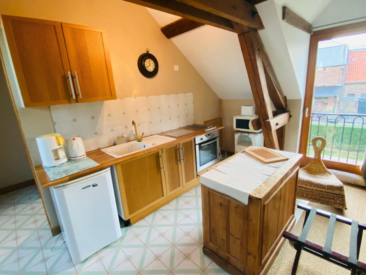 Ferme De Montecouvez Bed & Breakfast Crèvecoeur-sur-lʼEscaut Exterior foto