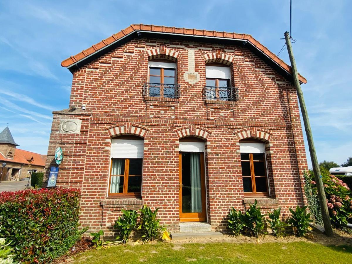Ferme De Montecouvez Bed & Breakfast Crèvecoeur-sur-lʼEscaut Exterior foto