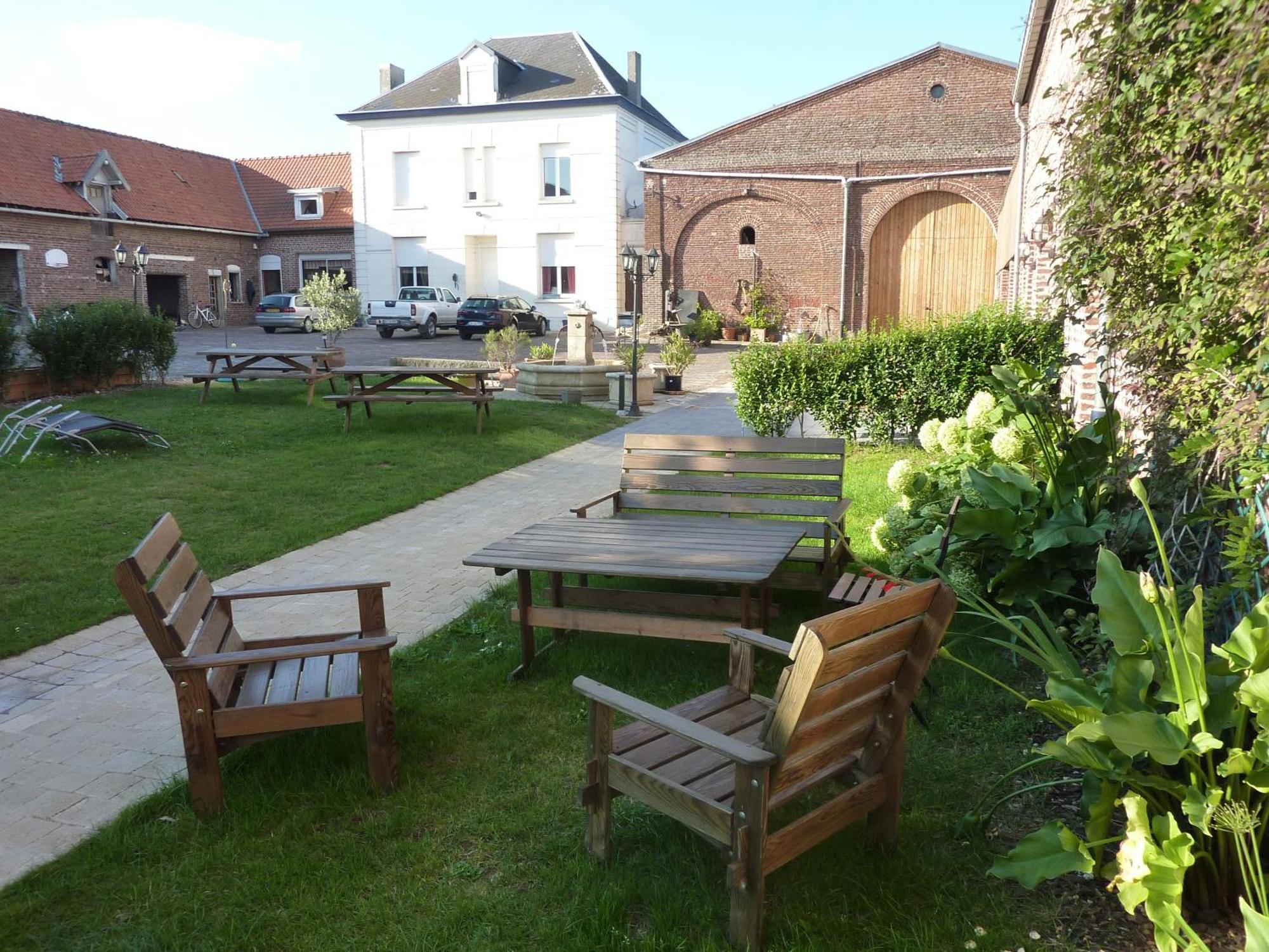 Ferme De Montecouvez Bed & Breakfast Crèvecoeur-sur-lʼEscaut Exterior foto